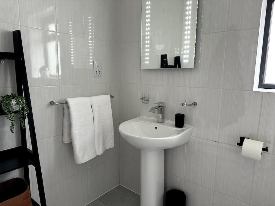 Apartment Seaview Penthouse Seaham